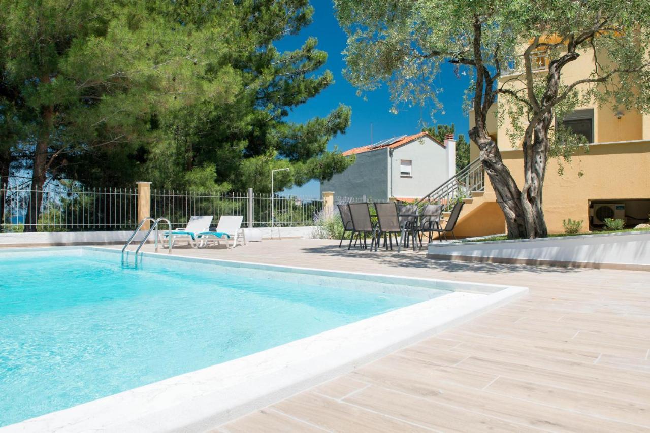 Louloudis Pool Villa Skala Rachoni  ภายนอก รูปภาพ